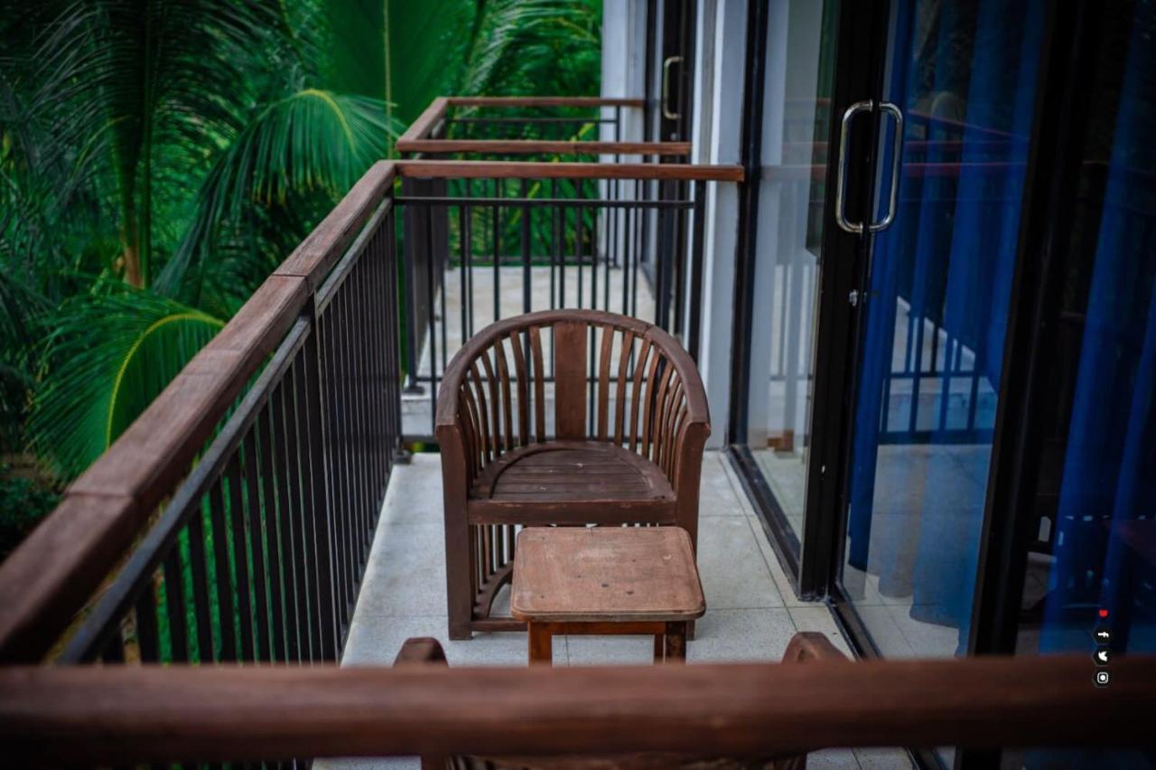 Aqua Marine Beach Hotel Kalkudah  Esterno foto