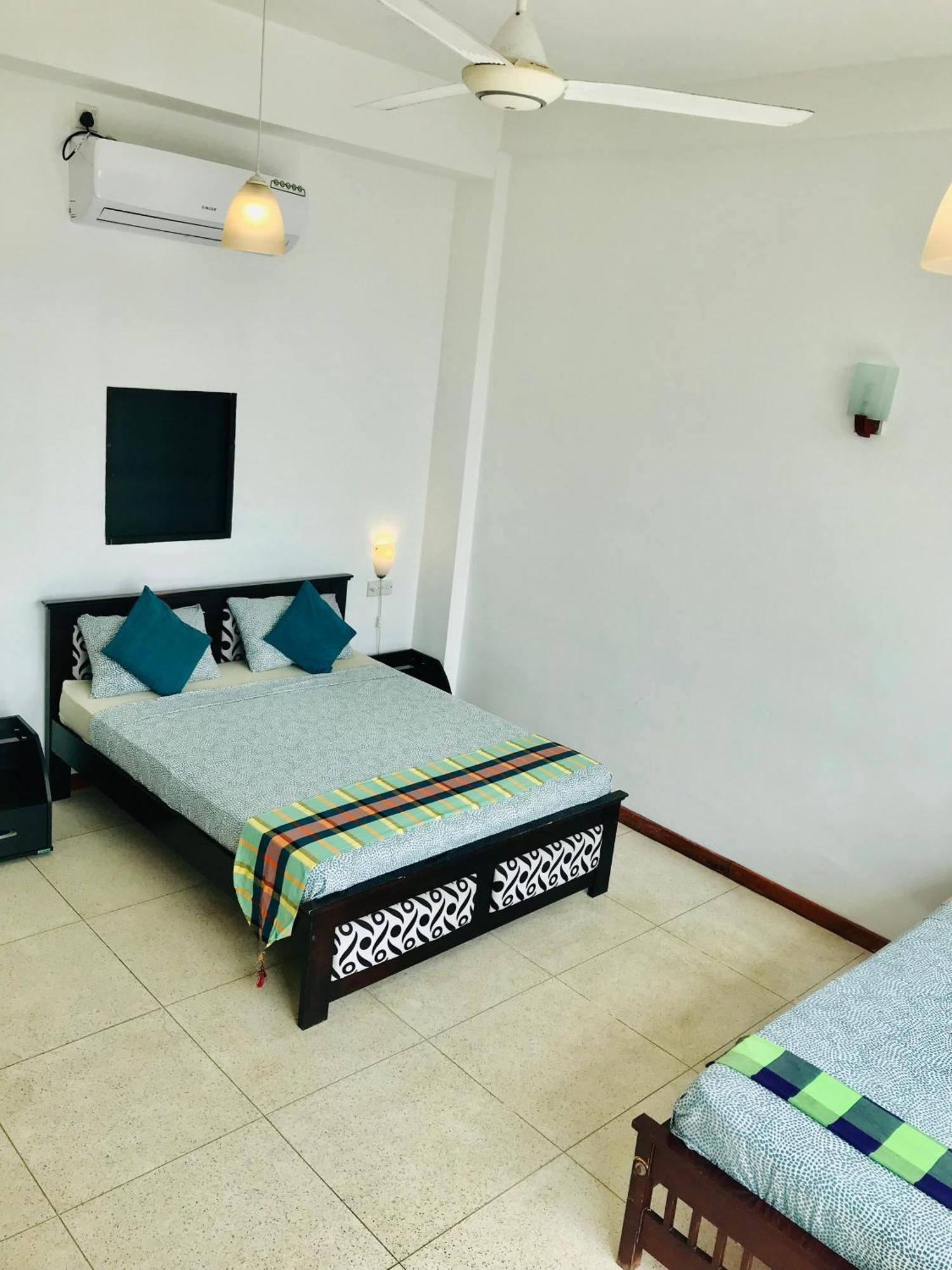 Aqua Marine Beach Hotel Kalkudah  Esterno foto